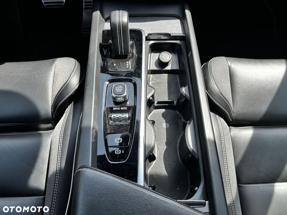 Volvo XC 60 - 16