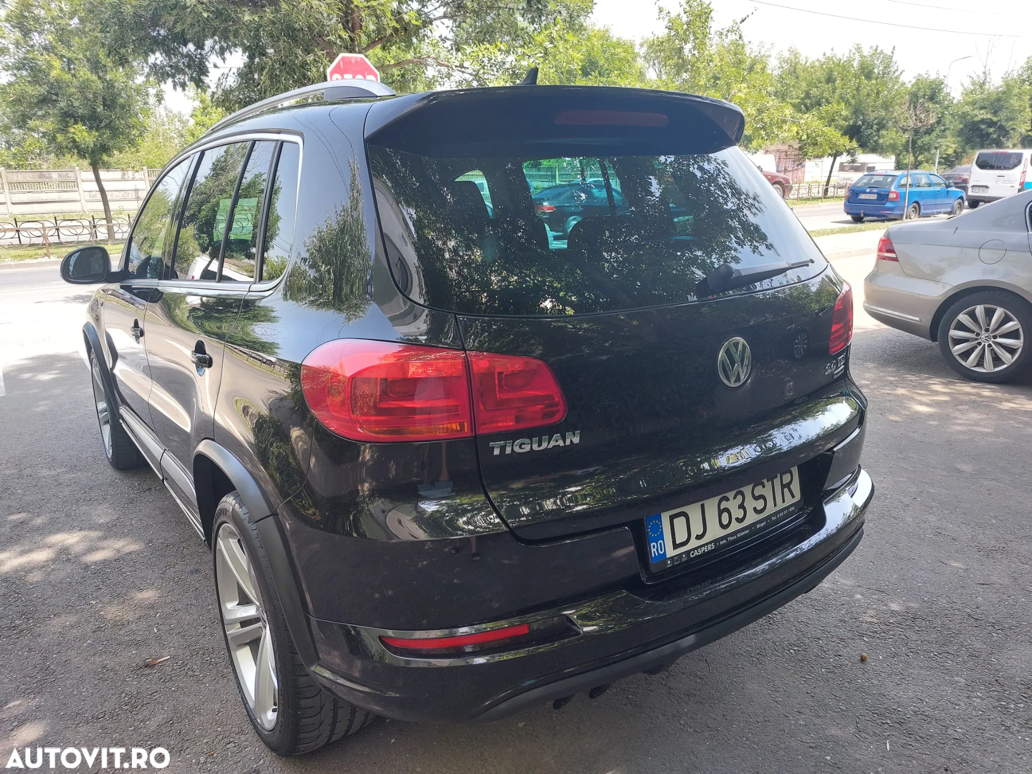 Volkswagen Tiguan 2.0 TDI DPF BlueMotion Technology Sport & Style - 18