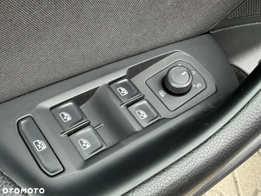 Volkswagen Passat Variant 1.4 TSI BMT Comfortline - 13