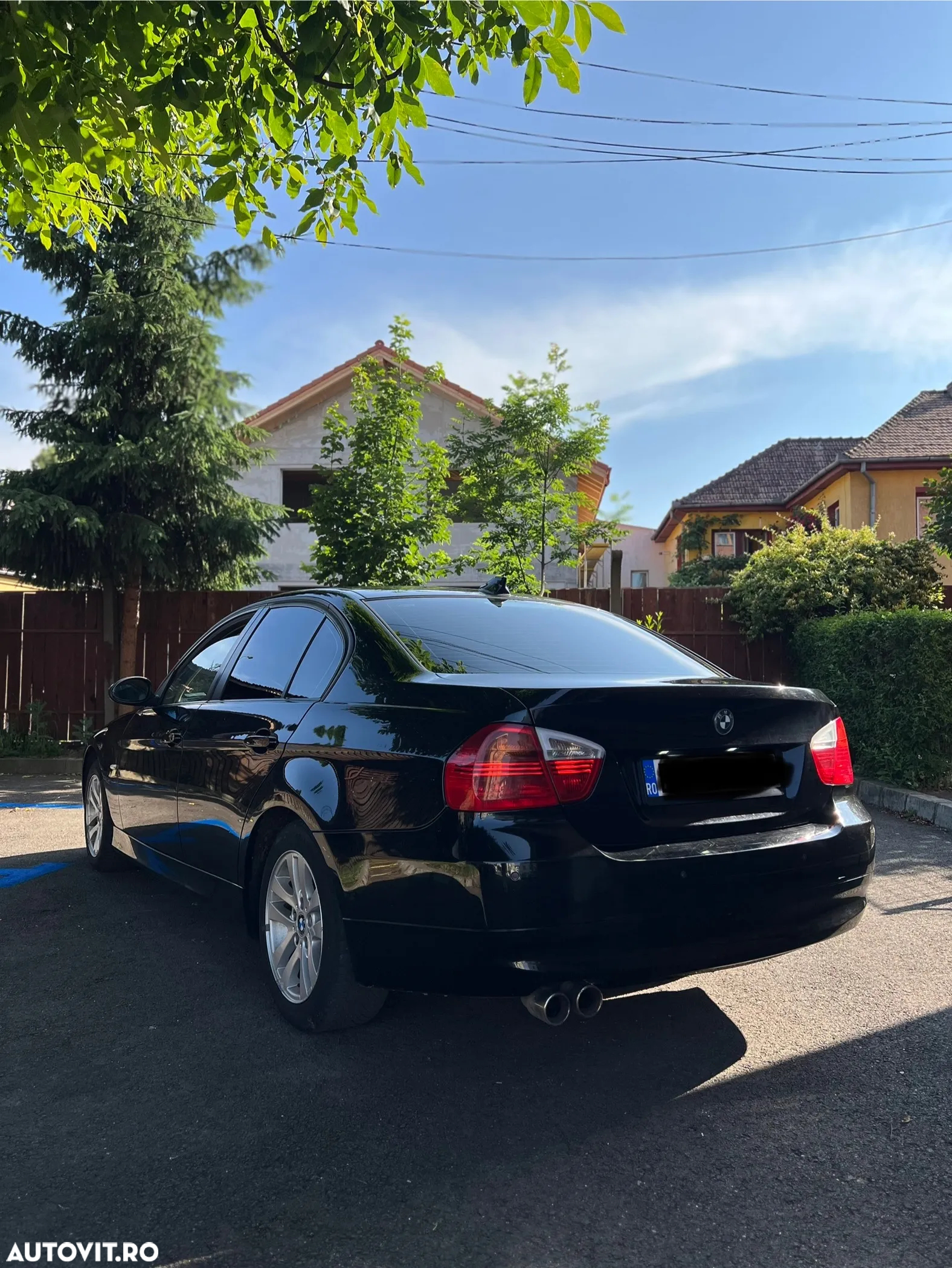BMW Seria 3 318i Touring - 6