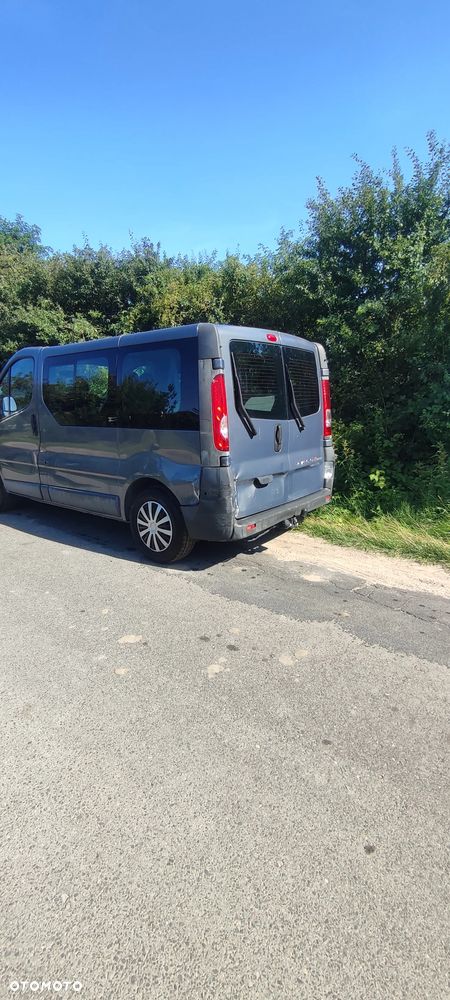 Opel Vivaro - 10