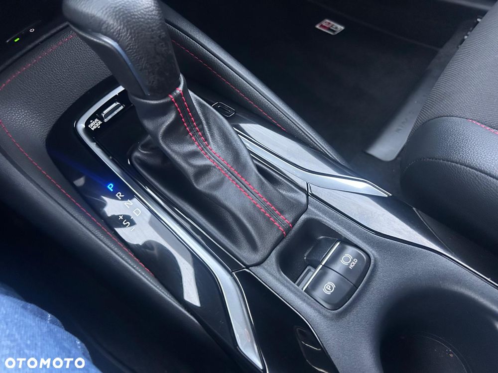 Toyota Corolla 2.0 Hybrid GR Sport Dynamic - 26