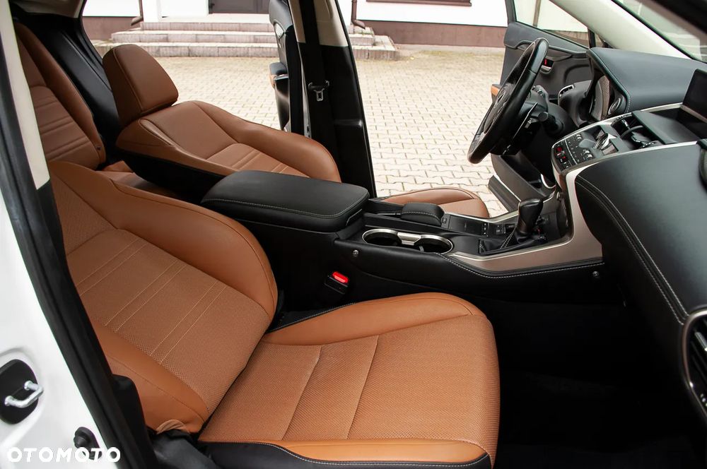 Lexus NX 300 AWD Executive Line - 23