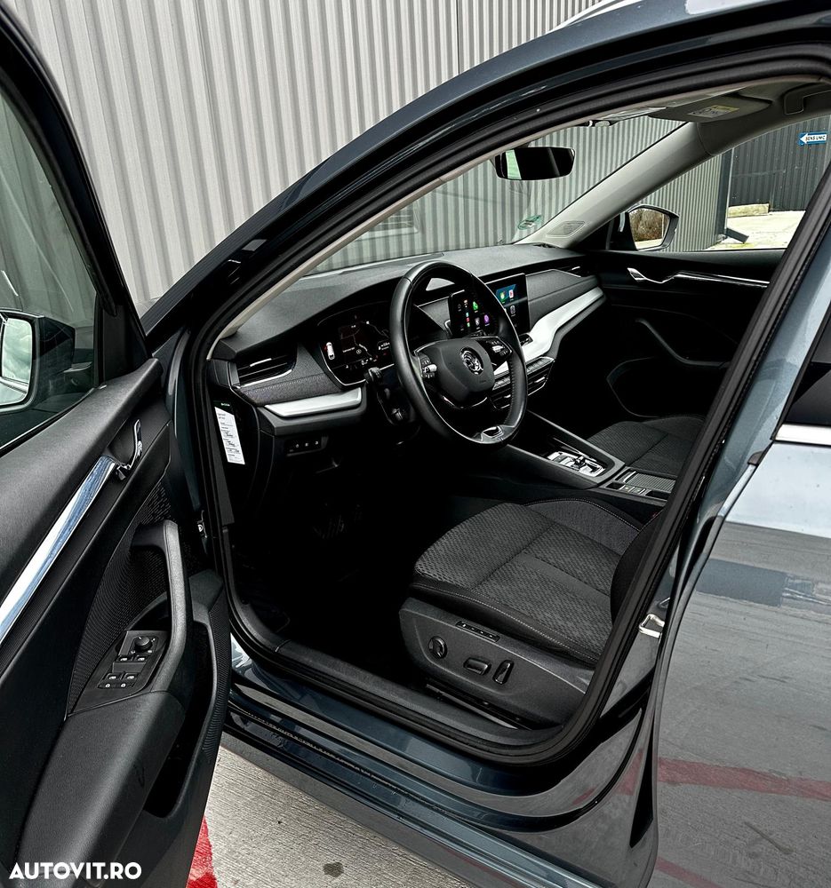 Skoda Octavia Combi 2.0 TDI DSG Style - 6