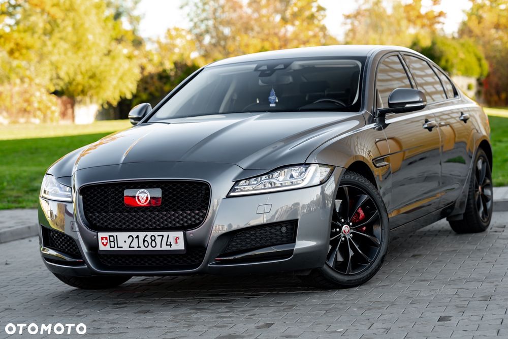 Jaguar XF 30d S - 7