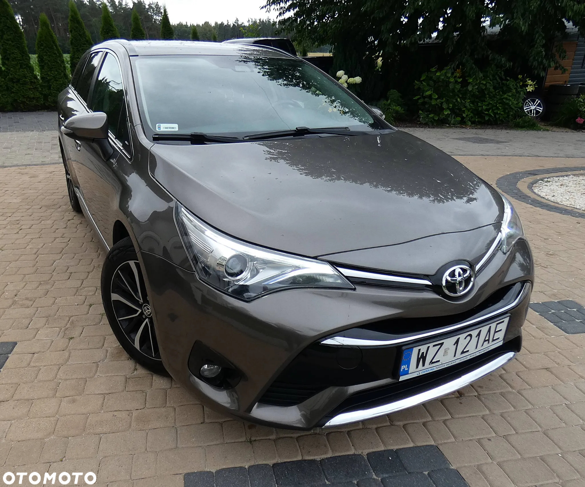 Toyota Avensis 2.0 D-4D Premium - 37