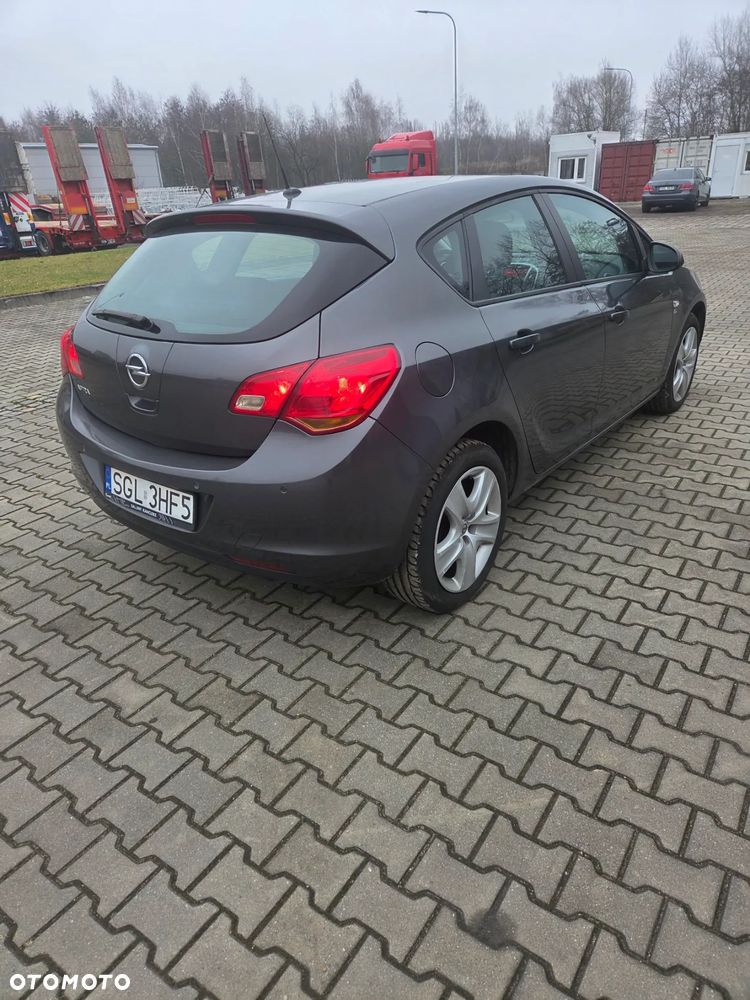 Opel Astra 1.6 Enjoy - 3
