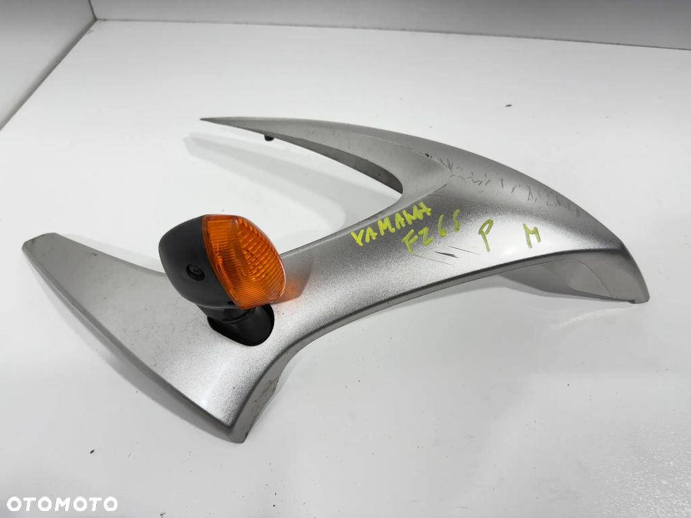 Boczek wypełnienie P  Yamaha FZ6 600 Fazer 04-09r - 1