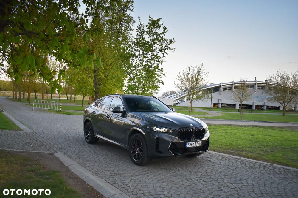 BMW X6M - 1