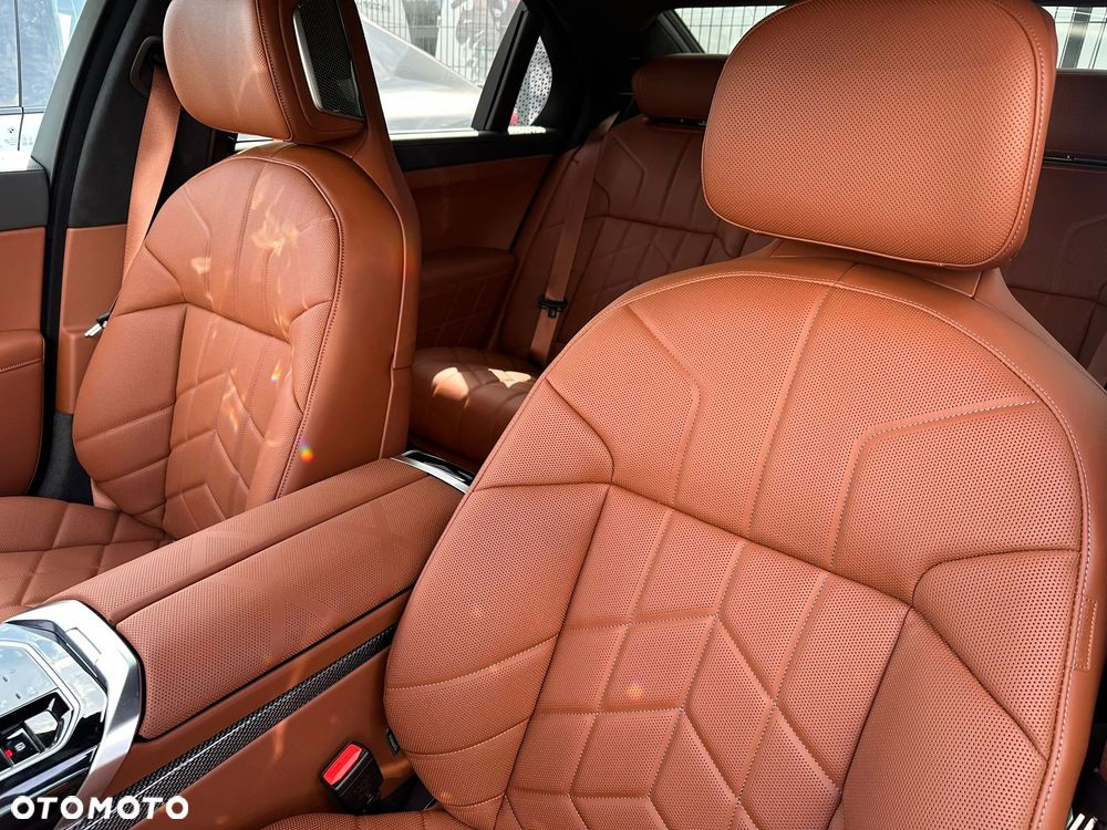 BMW Seria 7 740d xDrive mHEV sport - 12