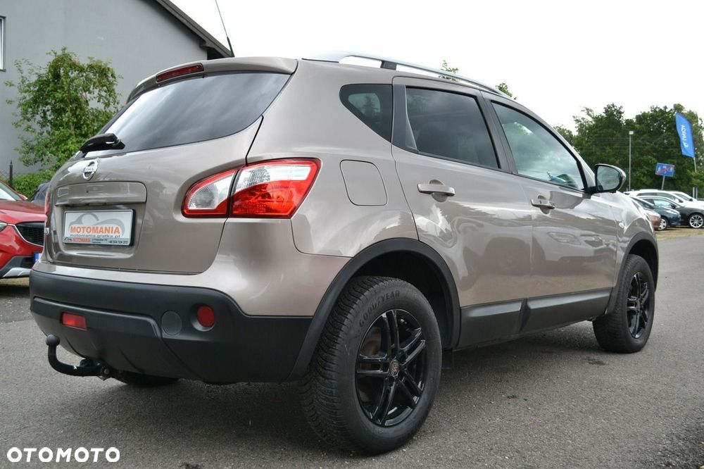 Nissan Qashqai 2.0 4 x 4 CVT 360 - 4