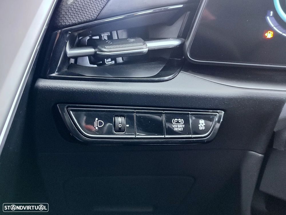 Kia Niro 1.6 GDi HEV Tech - 29