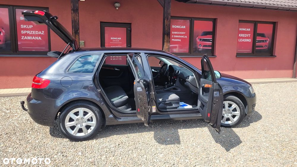 Audi A3 Sportback 1.6 TDI DPF Ambition - 6