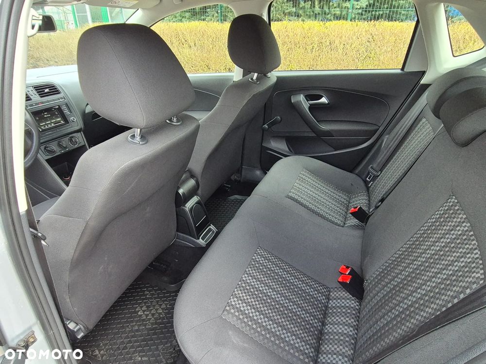 Volkswagen Polo - 12