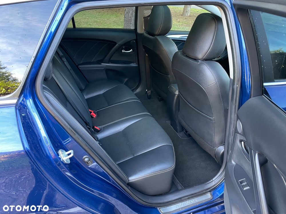 Toyota Avensis 2.0 D-4D Prestige - 19