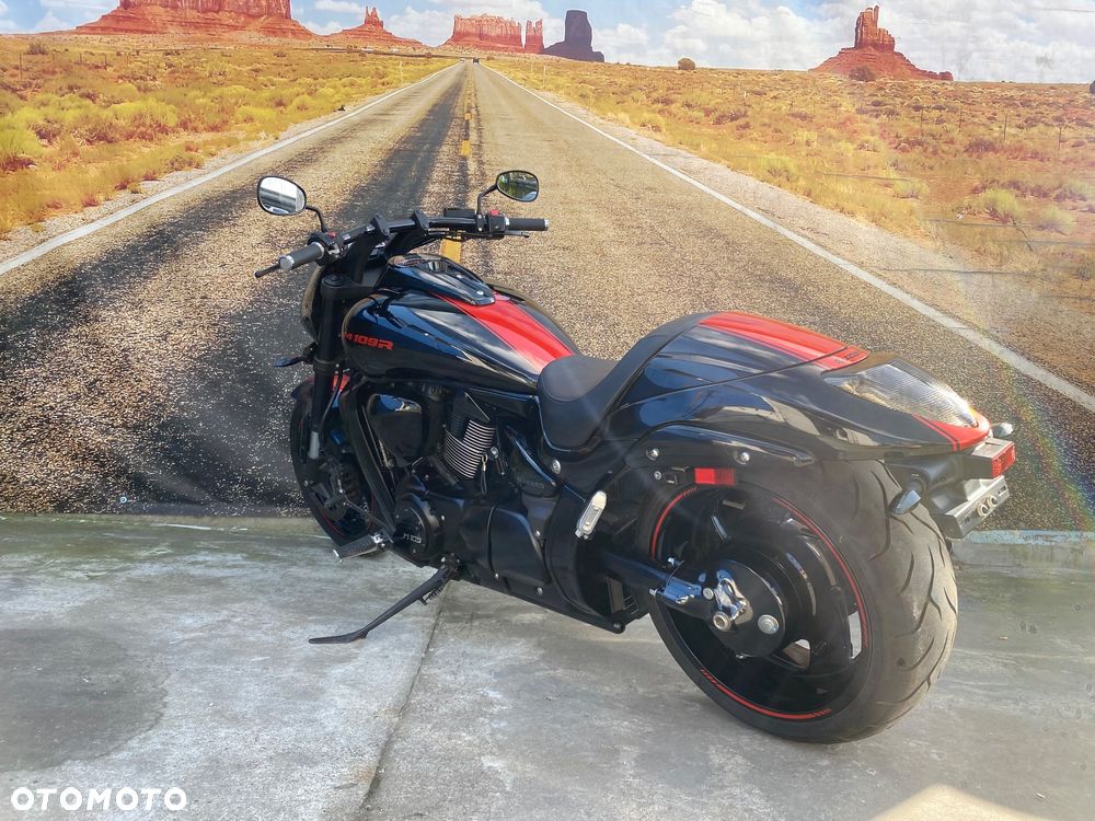 Suzuki Boulevard - 9
