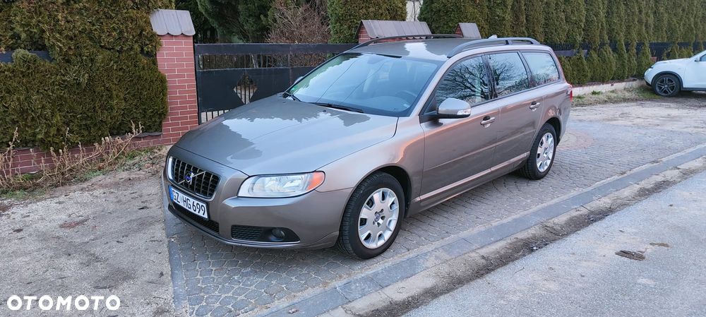 Volvo V70 2.4D Momentum - 11