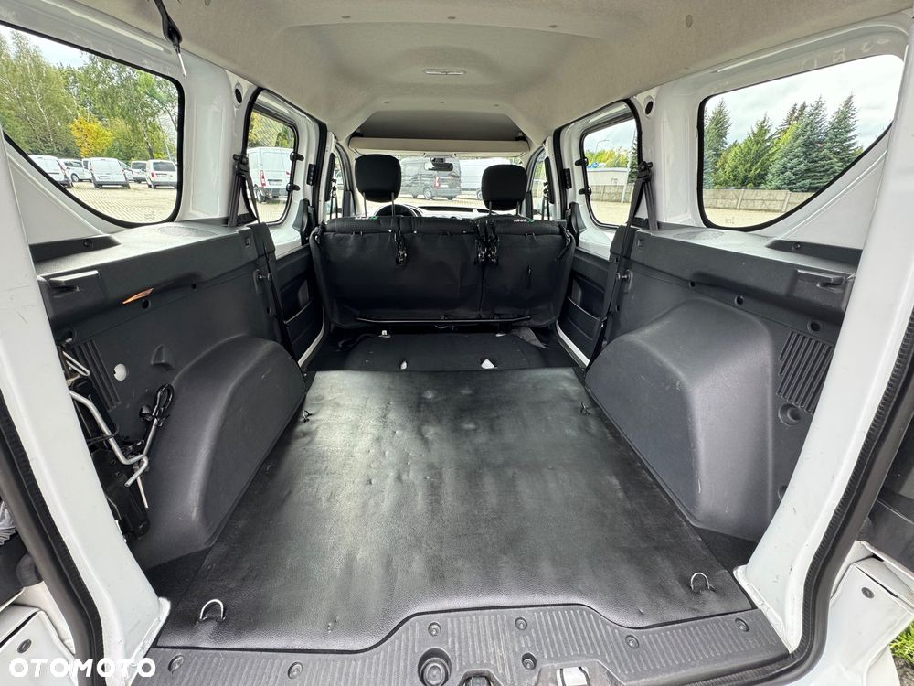 Dacia Dokker 1.5 Blue dCi Laureate - 11