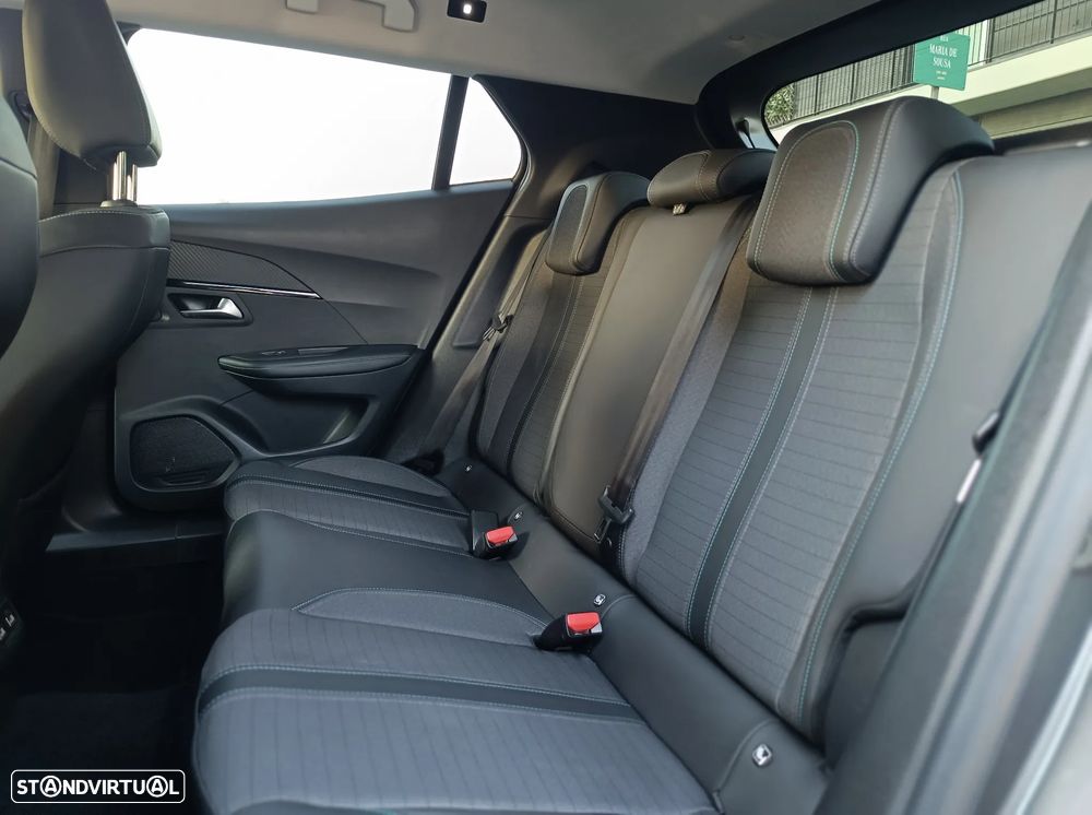 Peugeot 2008 1.2 PureTech Allure Pack EAT8 - 7