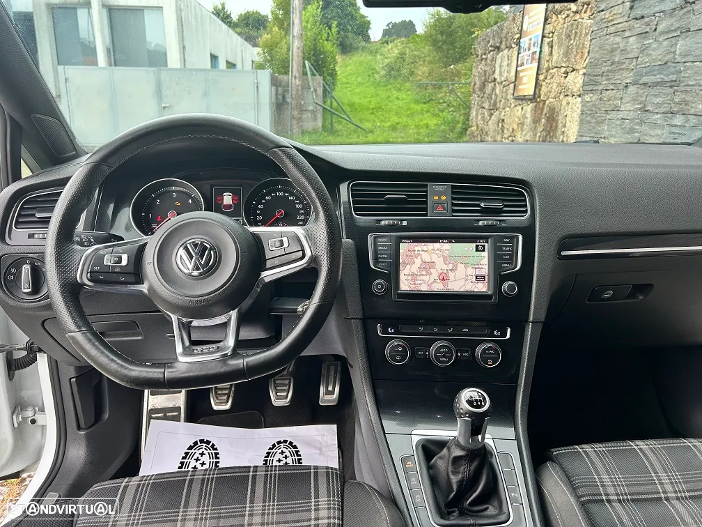 VW Golf 2.0 TDI GTD - 13