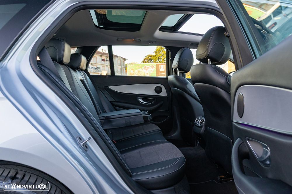 Mercedes-Benz E 300 de Avantgarde 4Matic - 18
