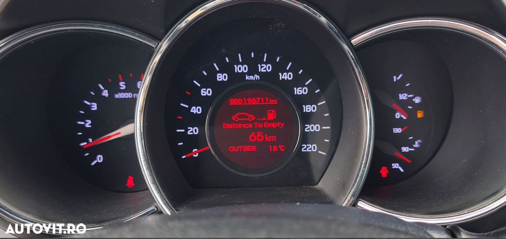Kia Rio 1.4 CRDI Platinum Edition - 9