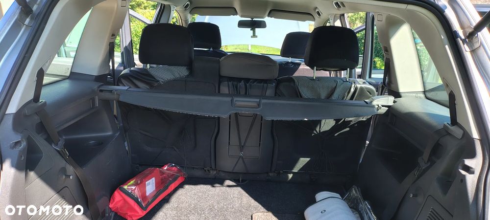 Opel Zafira 1.8 Cosmo - 16