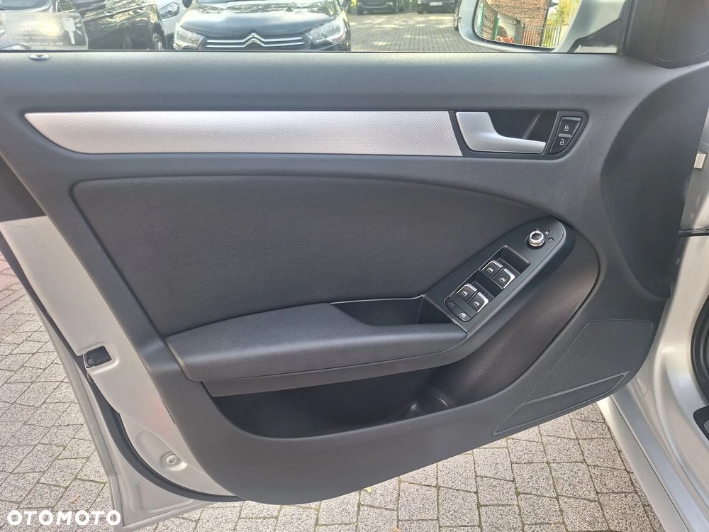 Audi A4 Avant - 10
