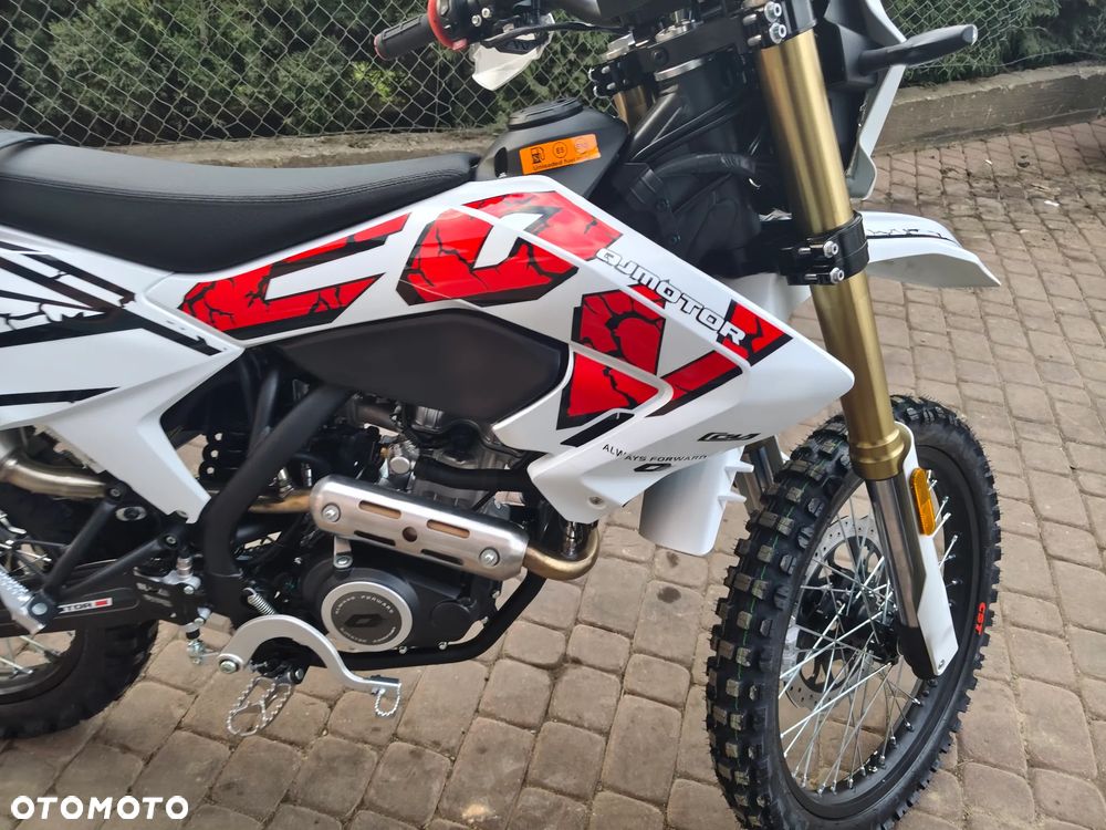 QJMOTOR COV 125X - 21