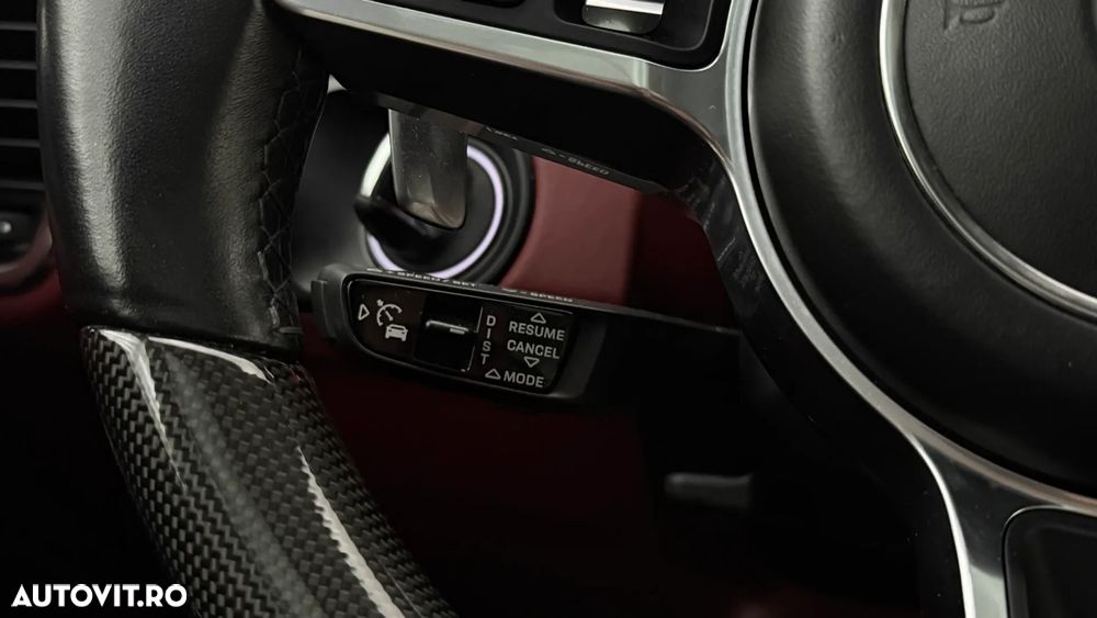 Porsche Cayenne Coupe Standard - 31