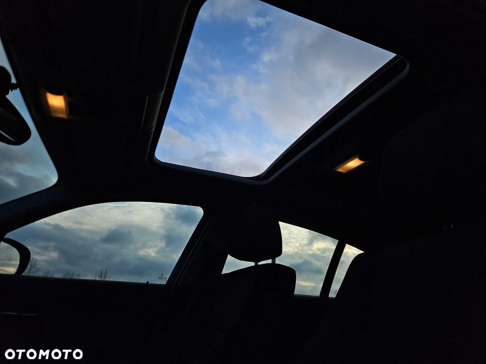 BMW Seria 1 118i Edition Sport - 22