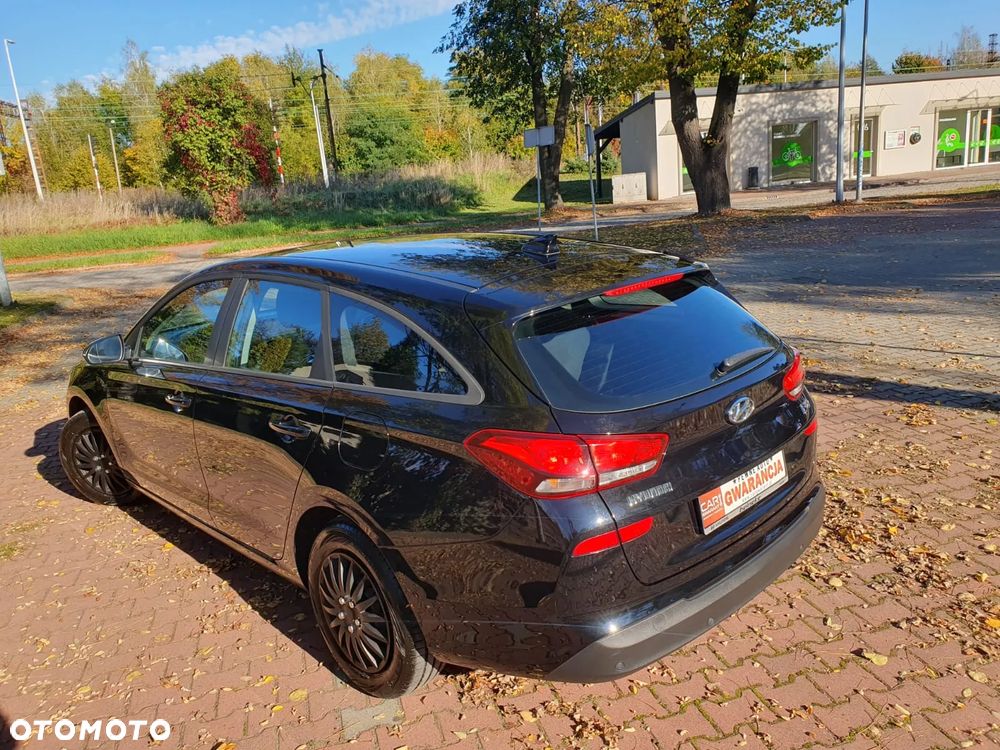 Hyundai i30 1.4 Select - 24