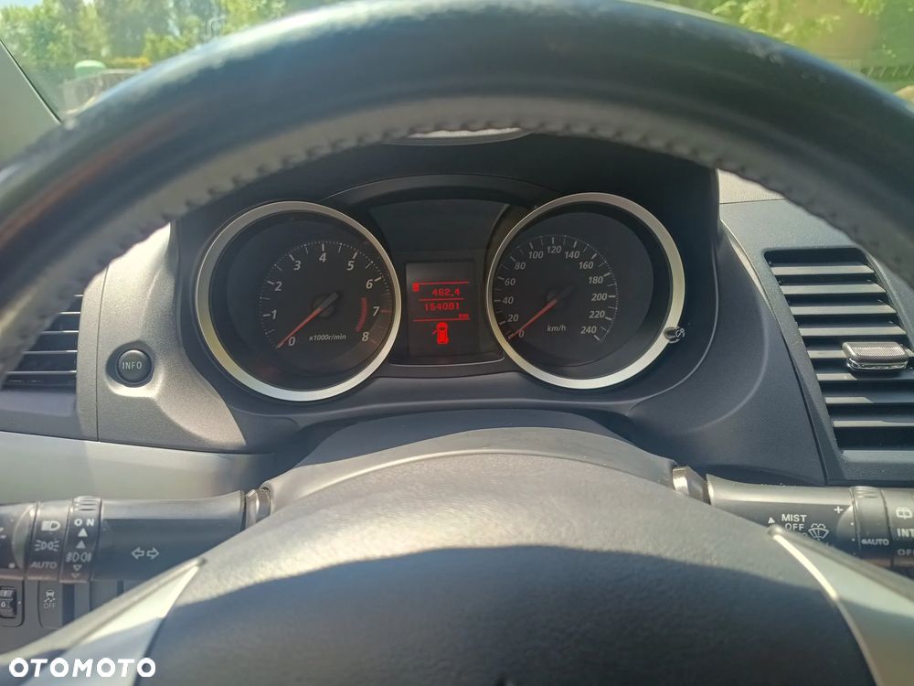 Mitsubishi Lancer 1.6 Invite - 5