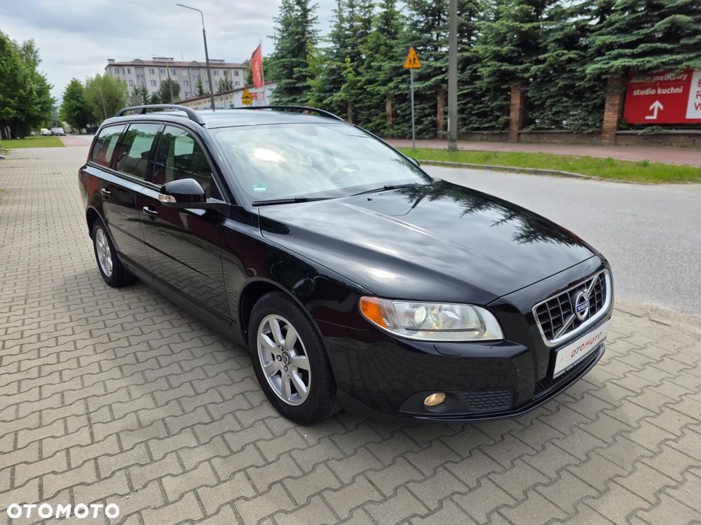 Volvo V70 2.0D Momentum - 24