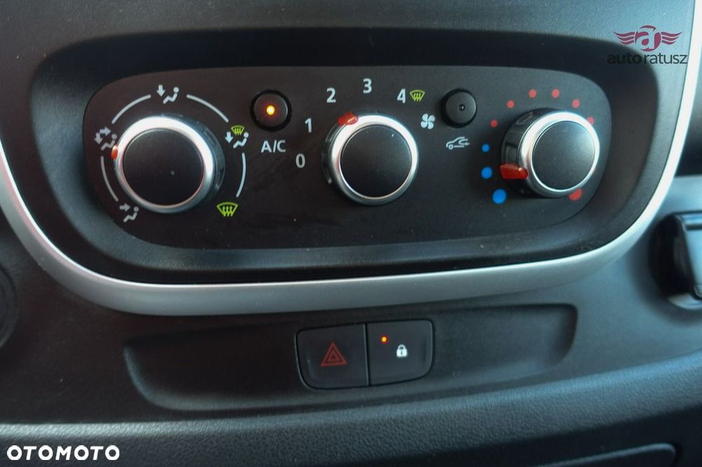 Renault Trafic - 29