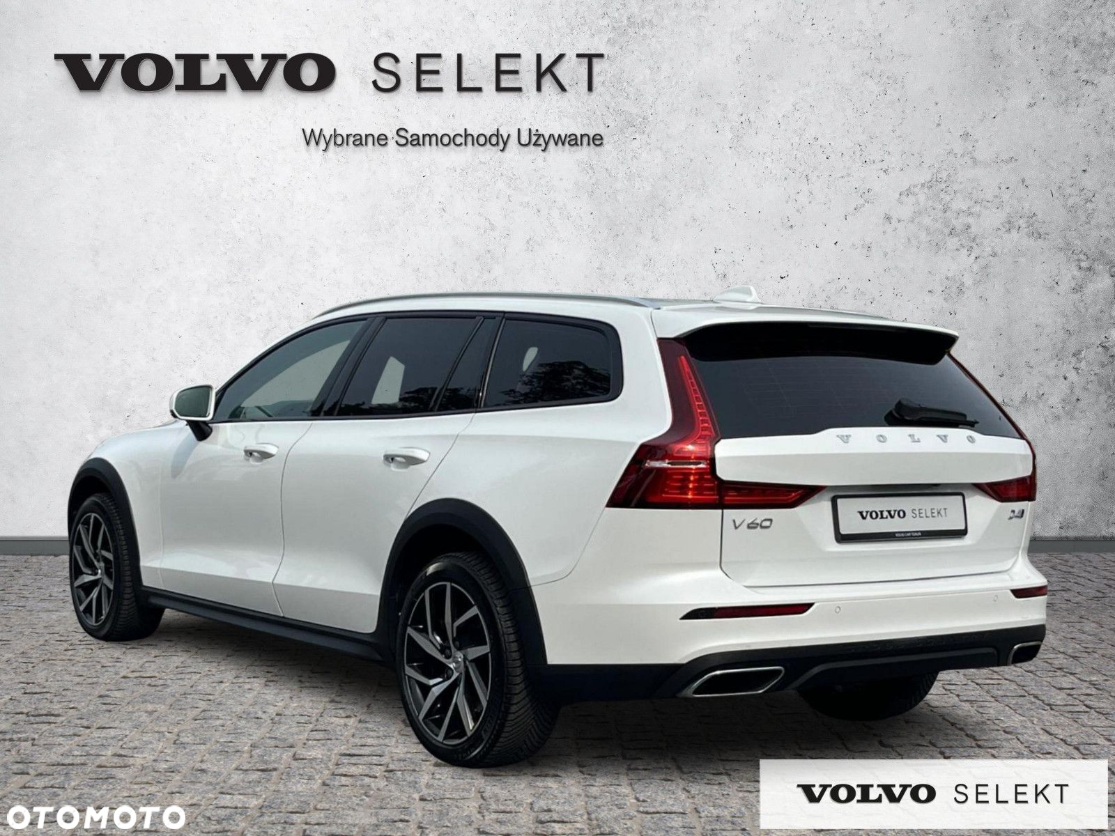 Volvo V60 Cross Country - 4