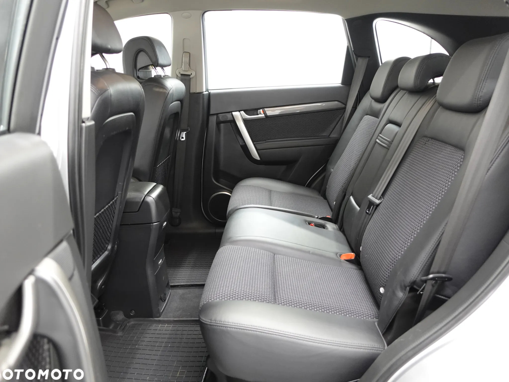 Chevrolet Captiva 2.0 4WD 5 Sitzer LT - 23