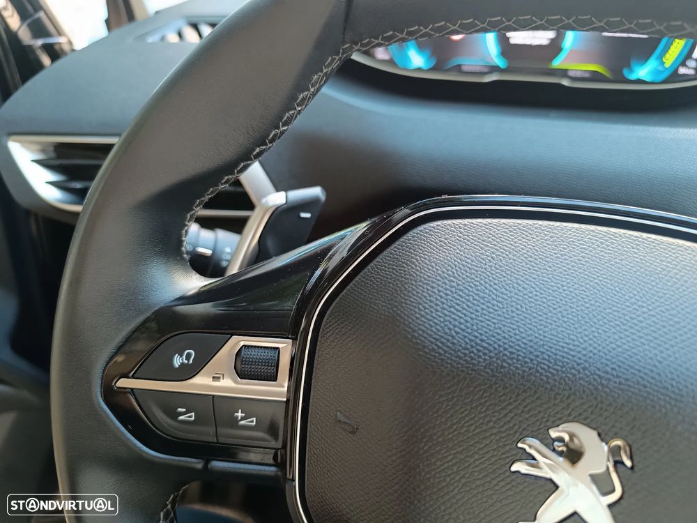Peugeot 3008 1.6 Hybrid4 Allure Pack e-EAT8 - 17