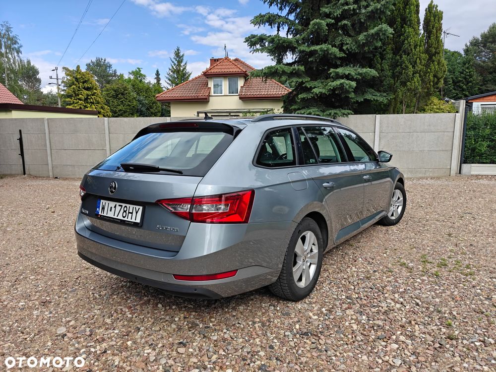 Skoda Superb 2.0 TDI Active - 3
