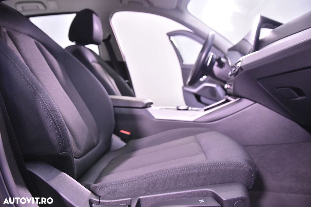 BMW Seria 3 320d Touring xDrive Aut. - 11