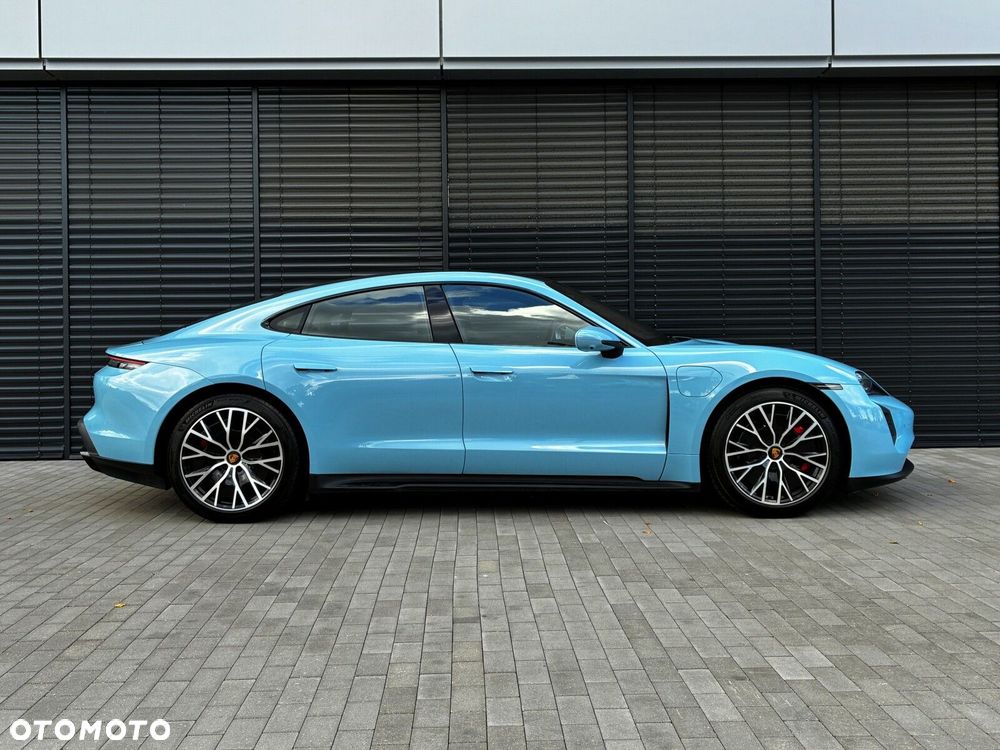 Porsche Taycan - 7