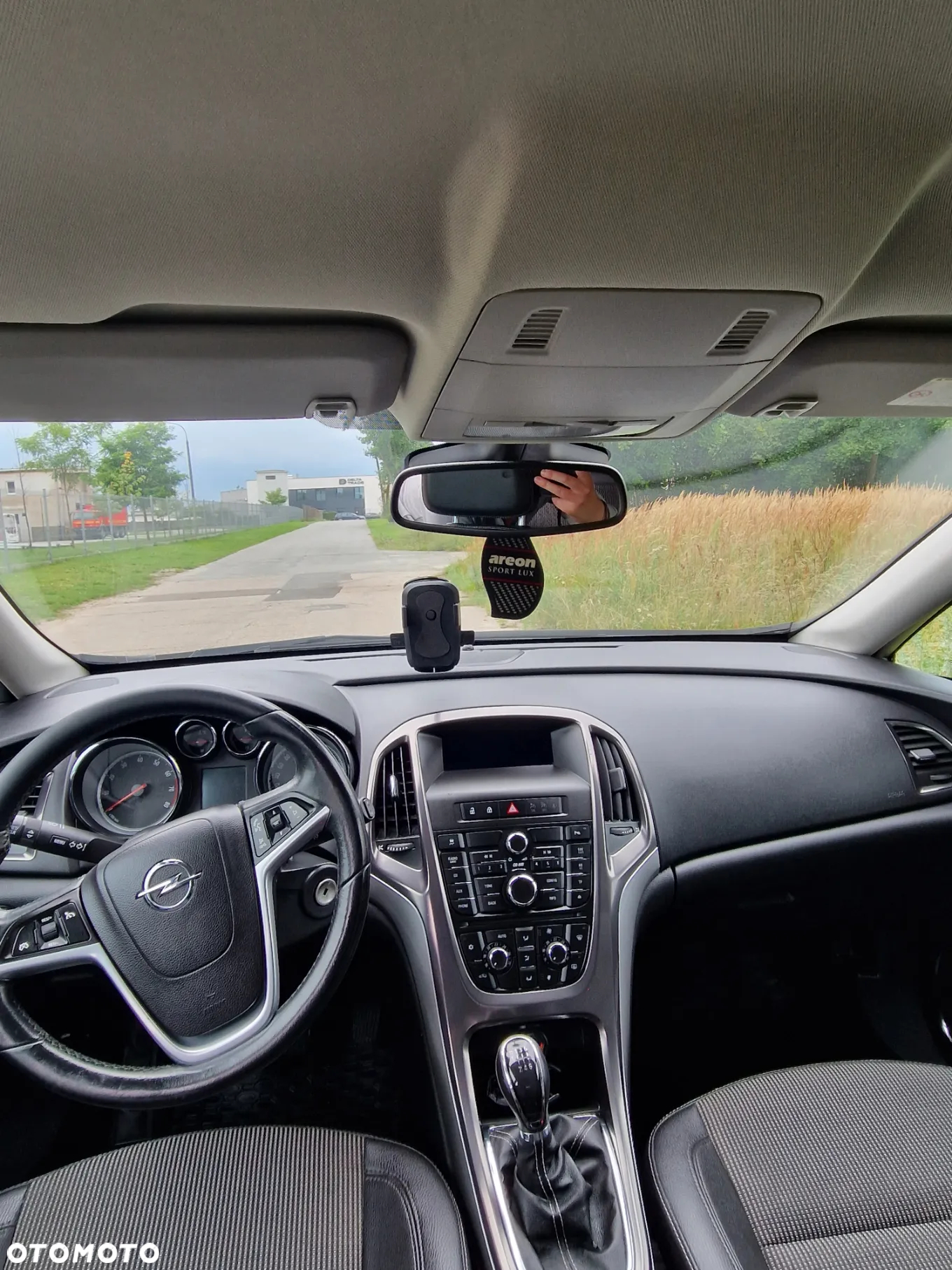 Opel Astra IV 1.4 T Cosmo - 25