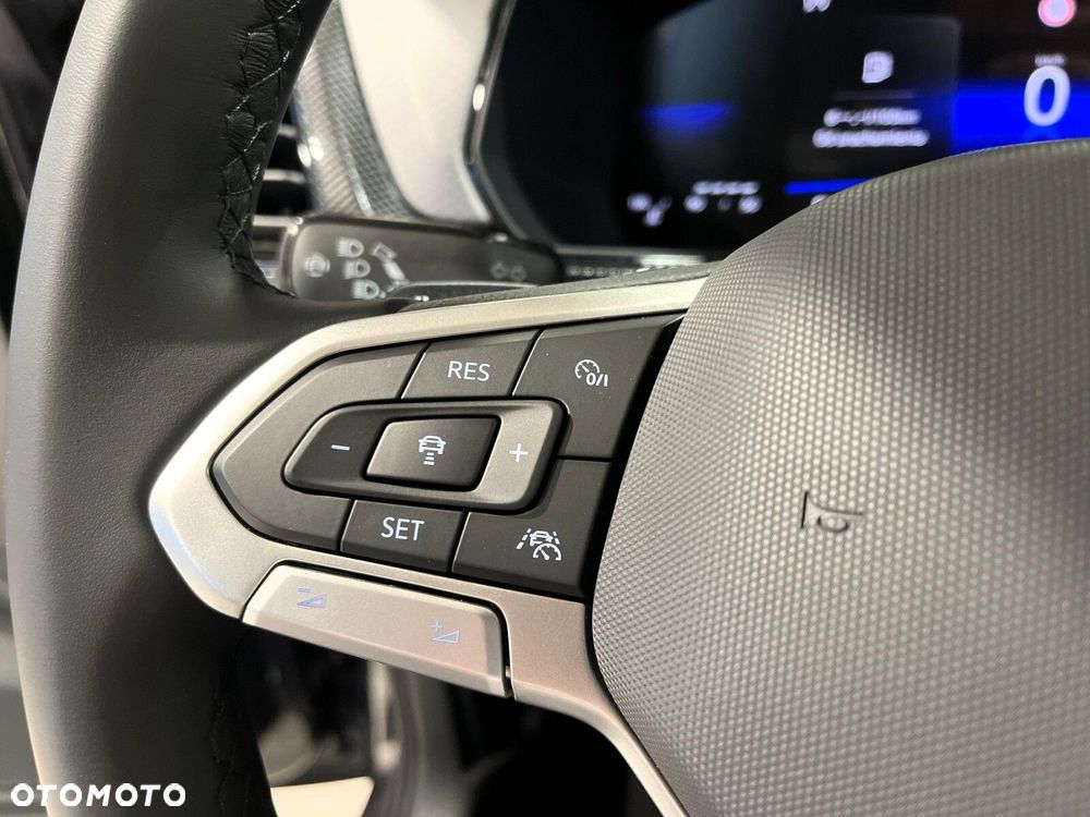 Volkswagen T-Cross - 17