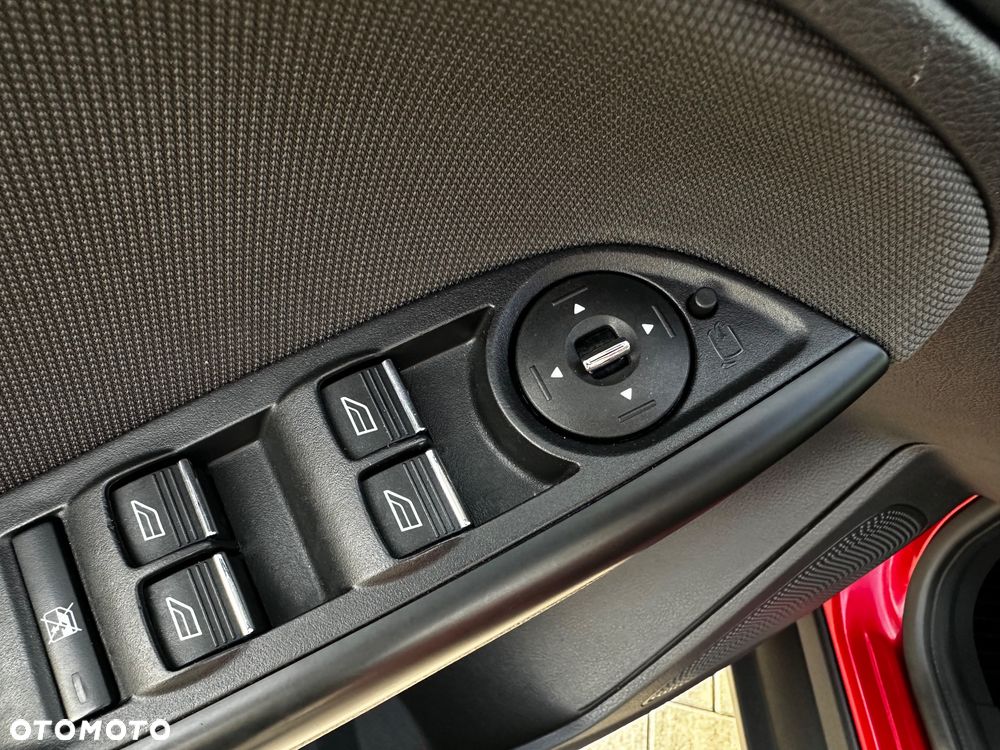 Ford Focus - 38