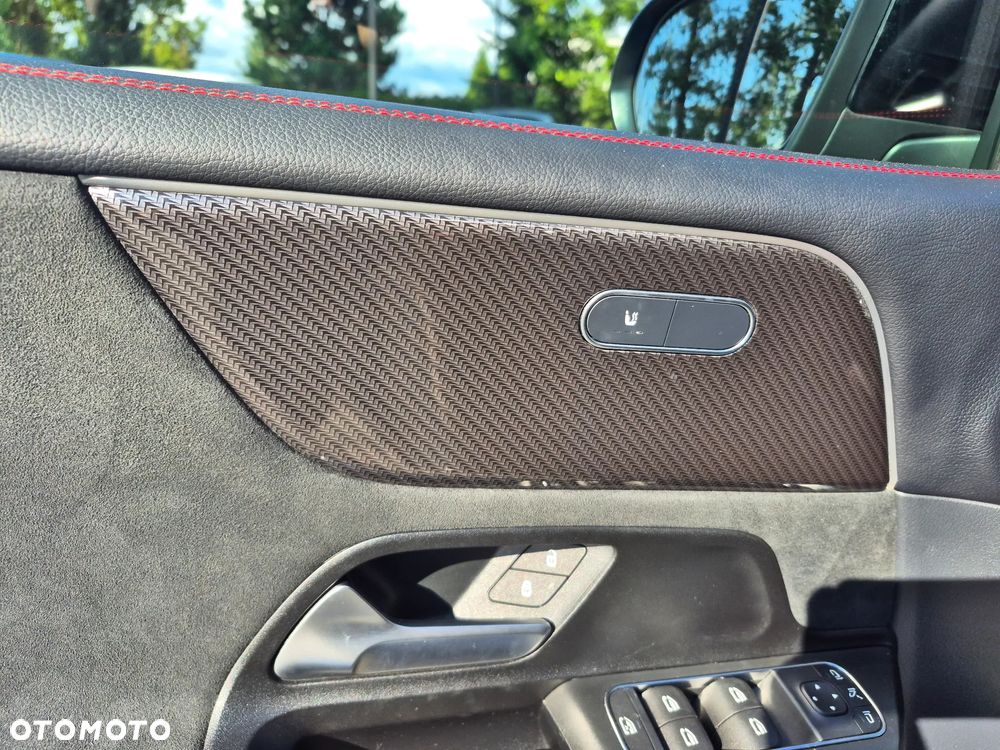 Mercedes-Benz GLB 200 AMG Line 7G-DCT - 16