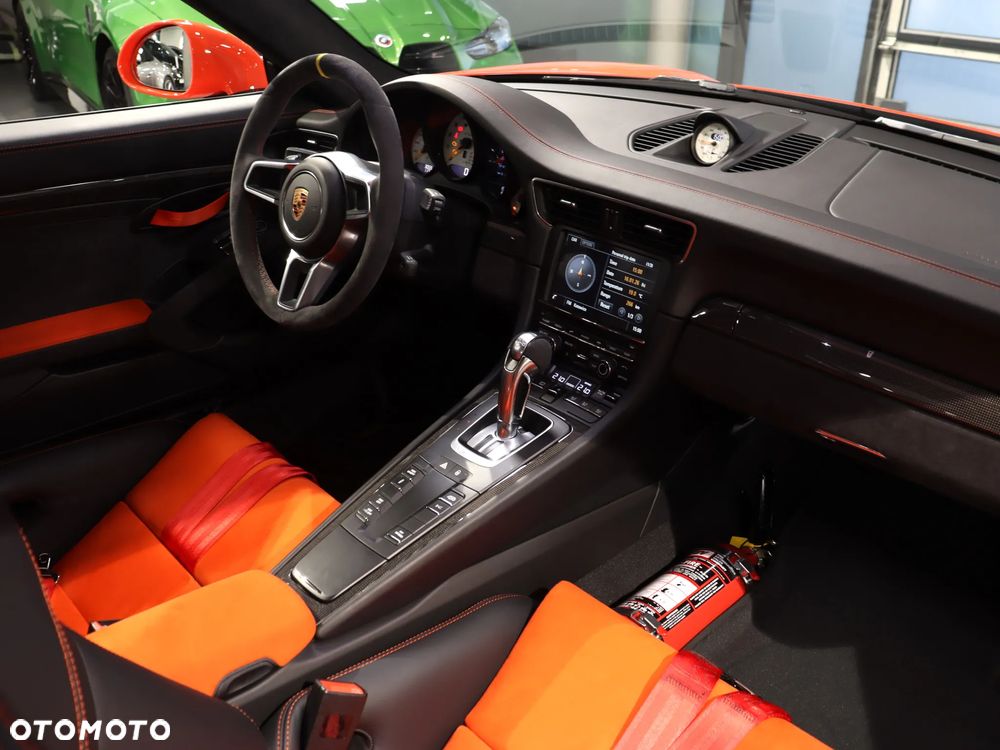 Porsche 911 GT3 RS - 18