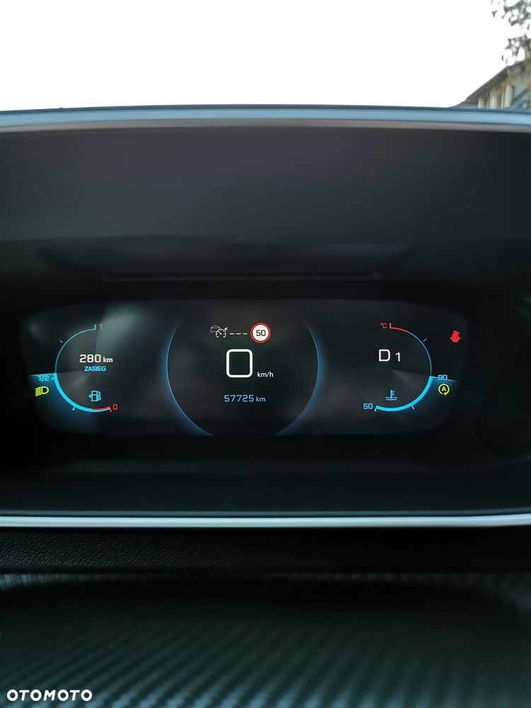 Peugeot 208 - 10