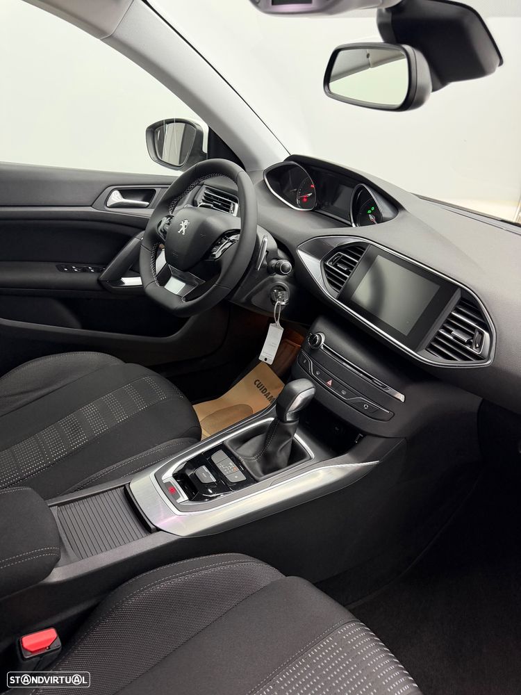 Peugeot 308 - 17
