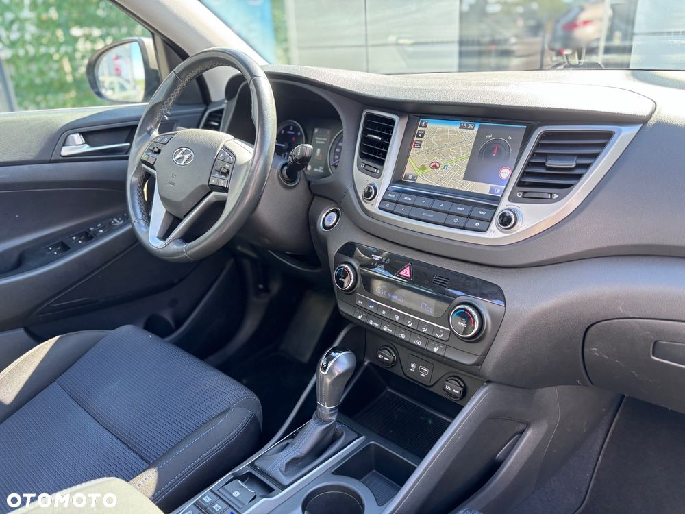 Hyundai Tucson blue 1.7 CRDi 2WD DCT Premium - 23