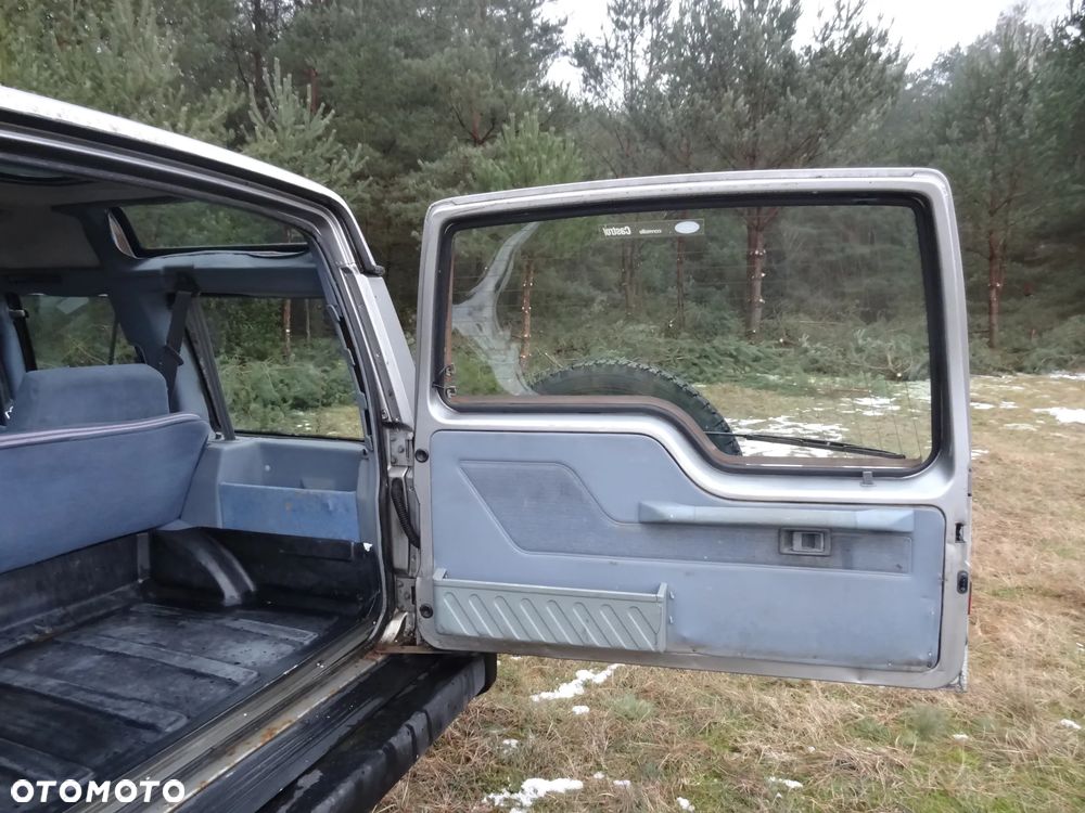 Land Rover Discovery - 20